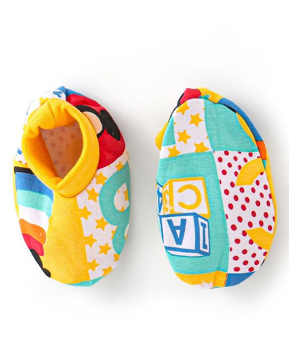 Babyhug Disney  Cap Mitten & Booties With Mickey Mouse All Over Print- Yellow