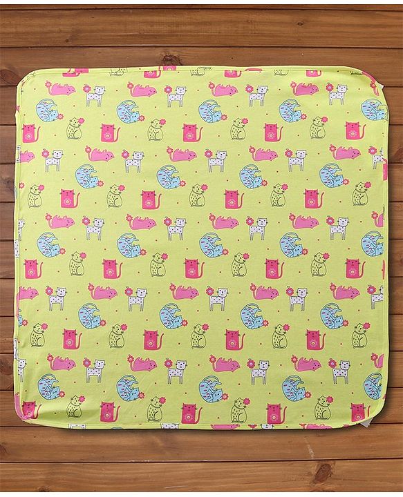 Babyhug Interlock Knit Towel With Hood Kitten Print L 76.2 x B 76.2 cm - Yellow