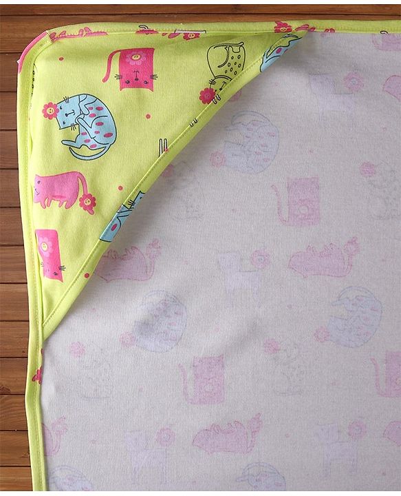 Babyhug Interlock Knit Towel With Hood Kitten Print L 76.2 x B 76.2 cm - Yellow
