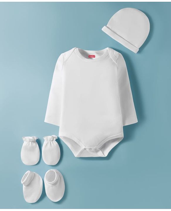 Babyhug 100% Cotton Knit Full Sleeves Onesie With  Cap Mittens & Booties Set Solid Colour - White