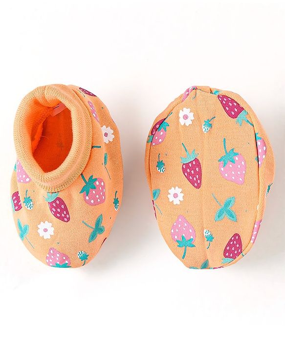 Babyhug 100% Cotton Cap Mittens & Booties Set Strawberry Print - Multicolour