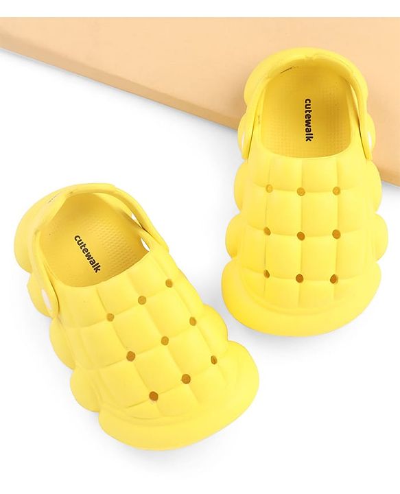 Cute Walk by Babyhug Clogs with Back Strap Closure - Green