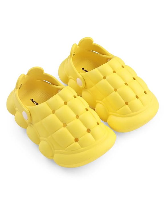 Cute Walk by Babyhug Clogs with Back Strap Closure - Green