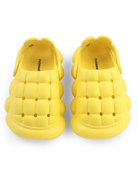 Cute Walk by Babyhug Clogs with Back Strap Closure - Green