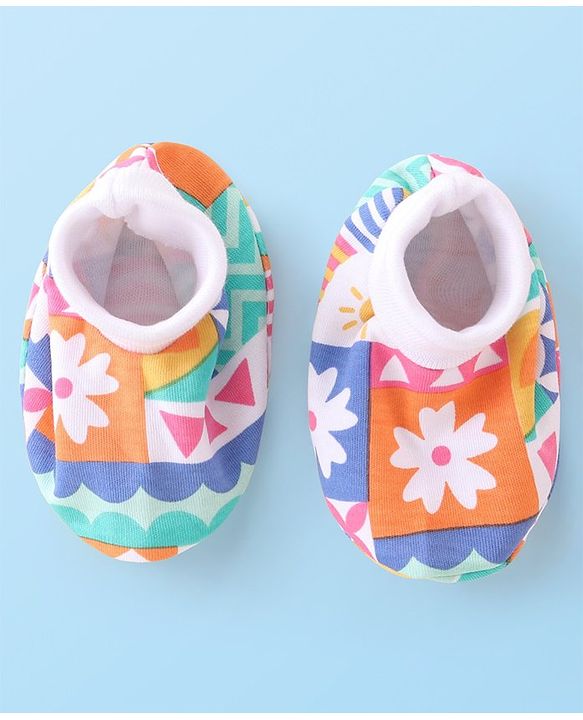 Babyhug 100% Cotton Cap Mittens & Booties Floral Printed - Multicolor
