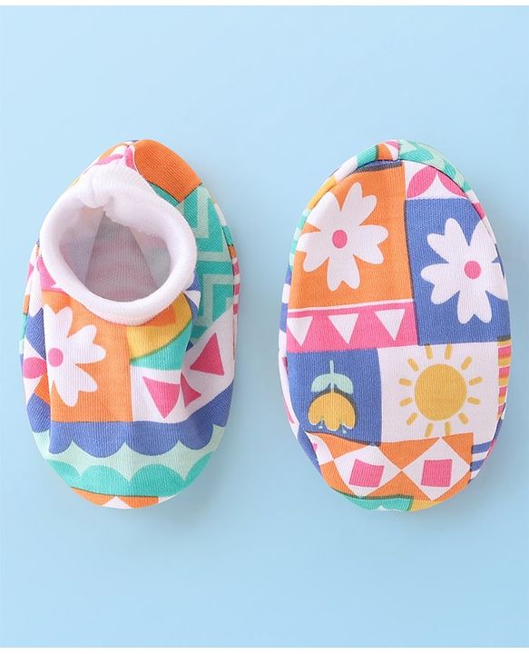 Babyhug 100% Cotton Cap Mittens & Booties Floral Printed - Multicolor