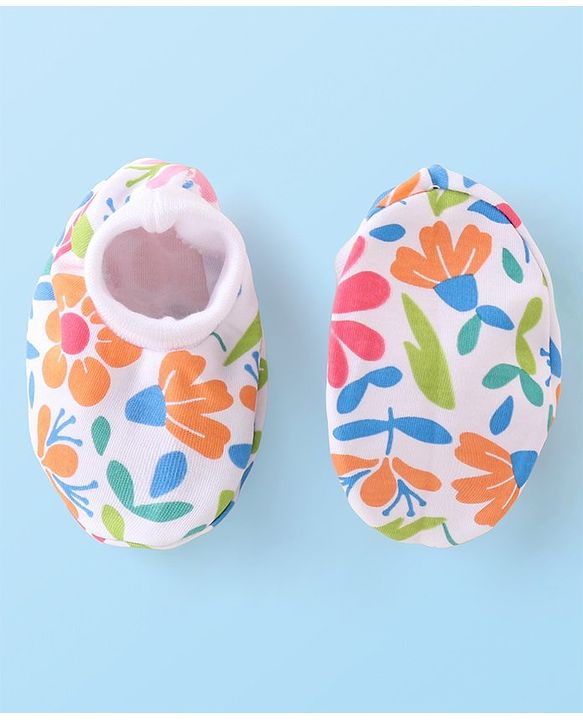 Babyhug 100% Cotton Cap Mittens & Booties Floral Printed - Multicolor