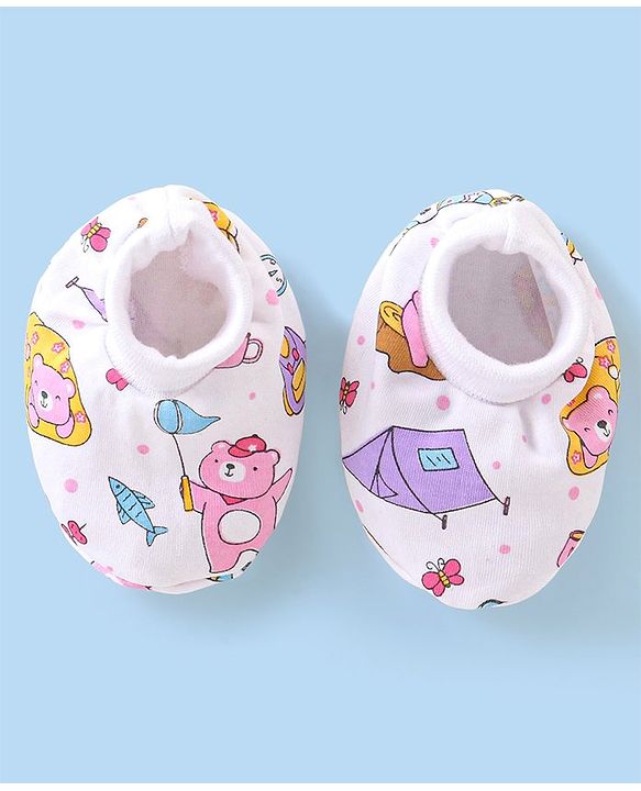 Babyhug 100% Cotton Cap Mittens & Booties with Beach Theme -Multicolour