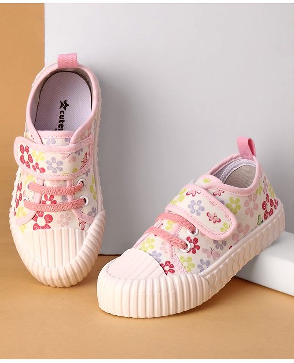 Cute Walk by Babyhug Velcro Closure Casual Shoes with Floral Print - Pink
