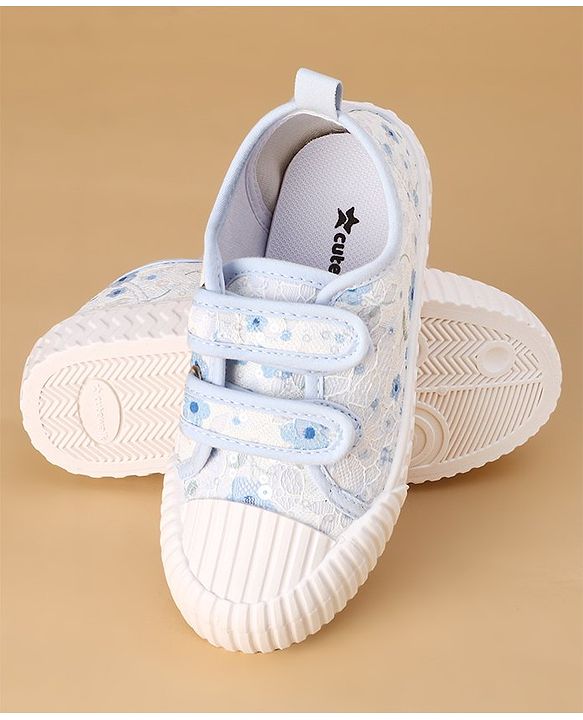 Cute Walk by Babyhug Casual Shoes with Velcro Closure &  Floral Print - Blue