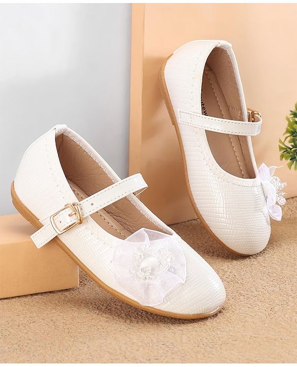 Cute Walk By Babyhug Ballerinas With Buckle Closure & Floral Applique - Golden