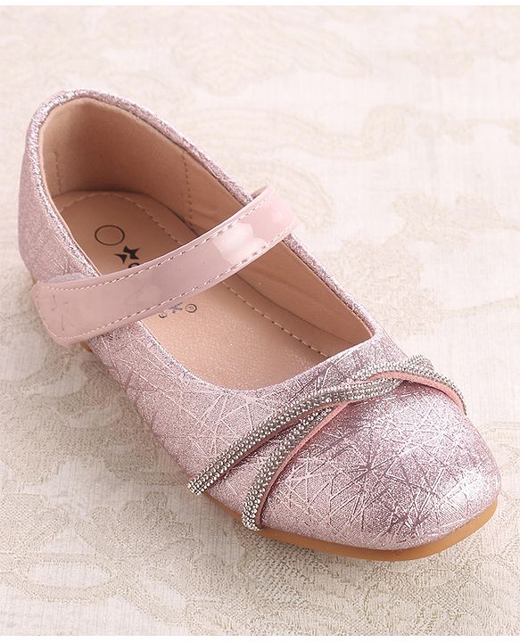 Cute Walk by Babyhug Ballerinas With Velcro Closure & Bow Applique - Pink