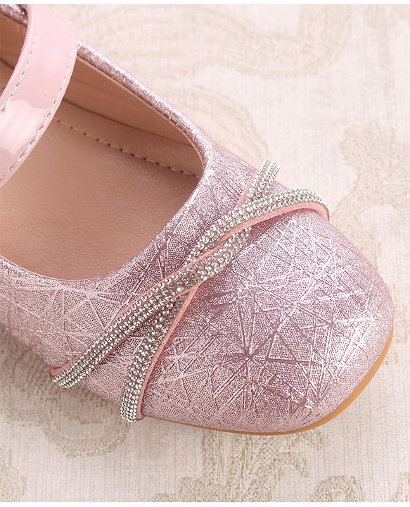 Cute Walk by Babyhug Ballerinas With Velcro Closure & Bow Applique - Pink