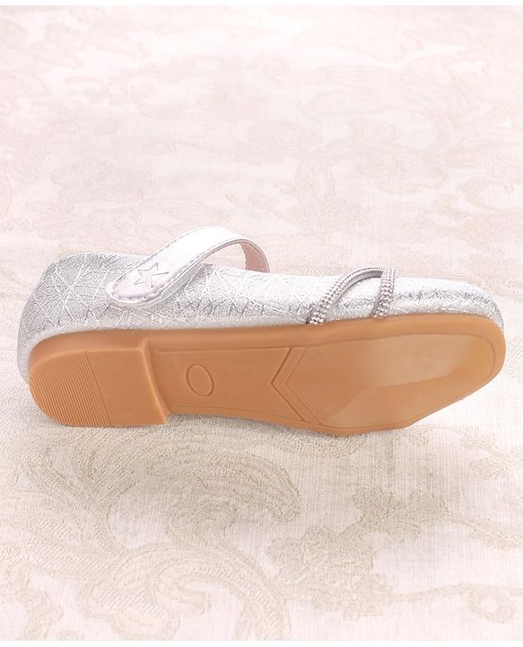 Cute Walk by Babyhug Ballerinas With Velcro Closure & Knot Applique - Silver