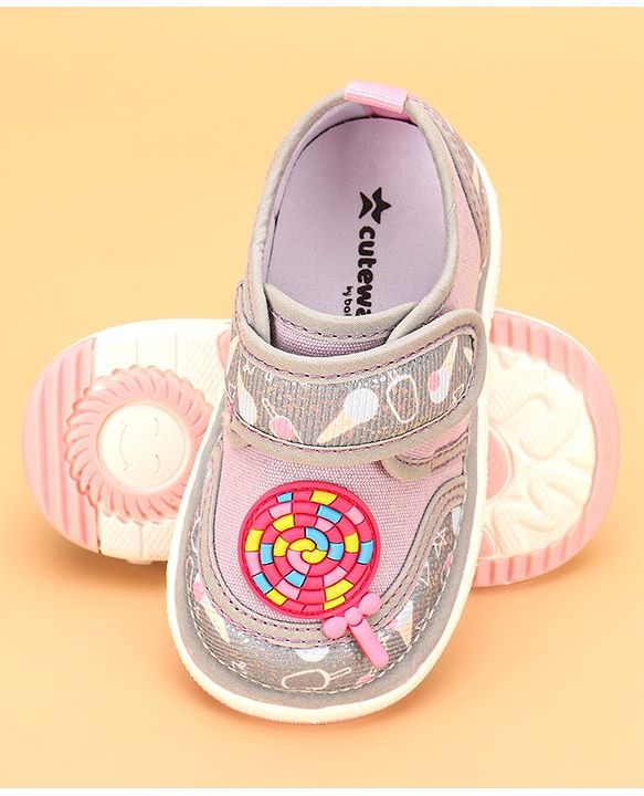 Cute Walk by Babyhug Velcro Closure & Candy Applique Casual Shoes - Grey