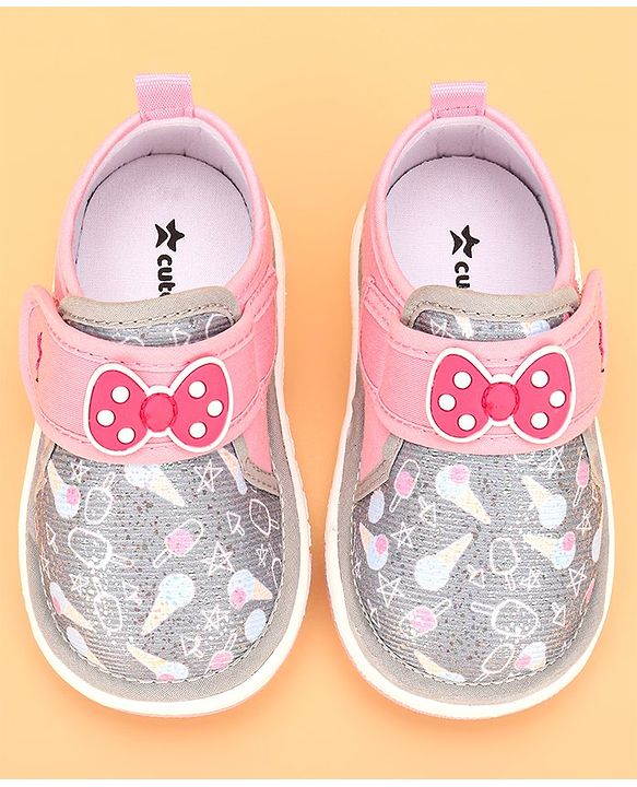 Cute Walk by Babyhug Velcro Closure & Bow Applique Casual Shoes - Pink