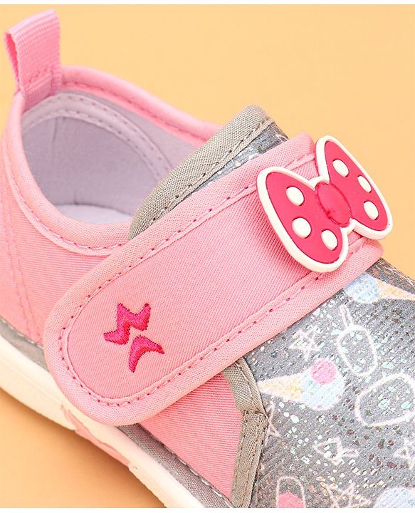 Cute Walk by Babyhug Velcro Closure & Bow Applique Casual Shoes - Pink