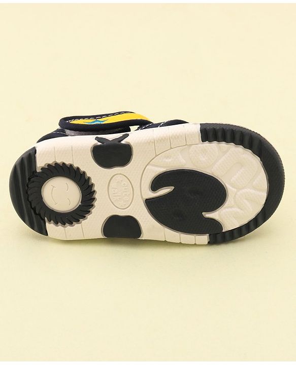 Cute Walk by Babyhug Velcro Closure Musical Sandals With Teddy Patch-Blue