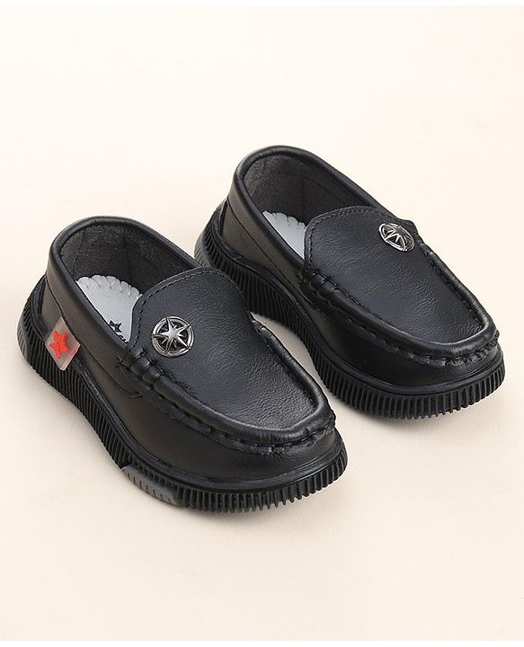 Cute Walk by Babyhug Slip On Solid Formal Shoes Star Applique - Black