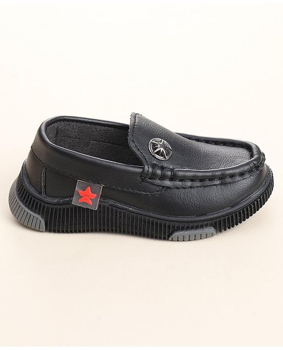 Cute Walk by Babyhug Slip On Solid Formal Shoes Star Applique - Black