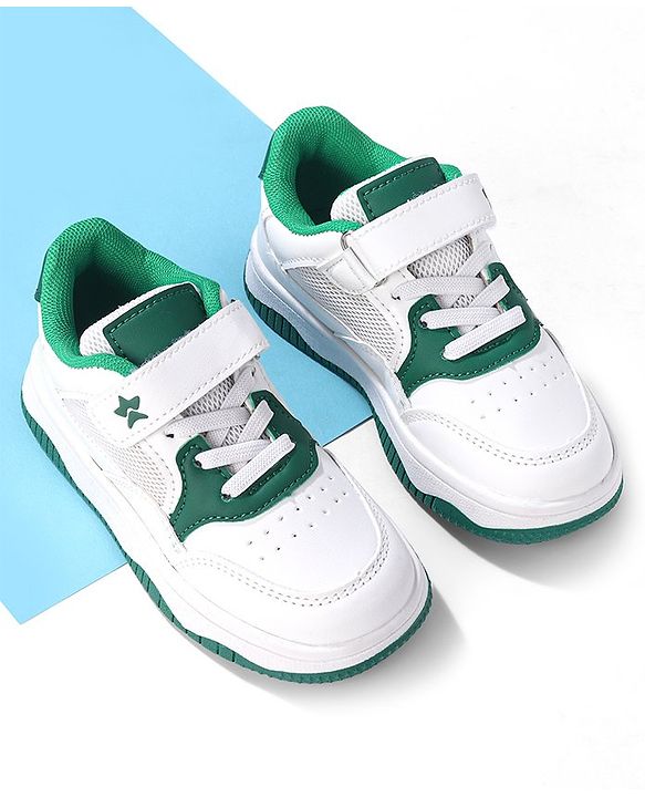Cute Walk by Babyhug Velcro Closure Sneakers - White & Green