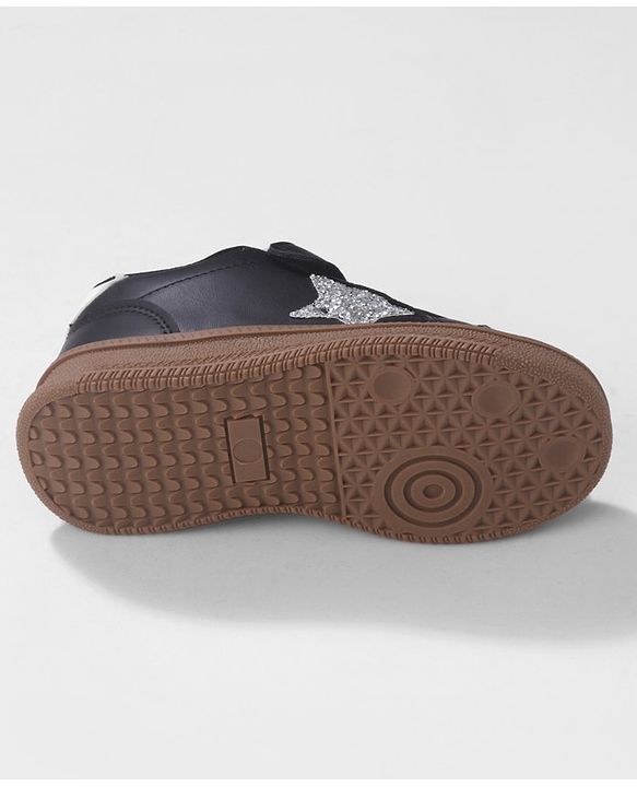 Cute Walk by Babyhug Sneaker Shoes with Velcro Closure and Star Print - Black