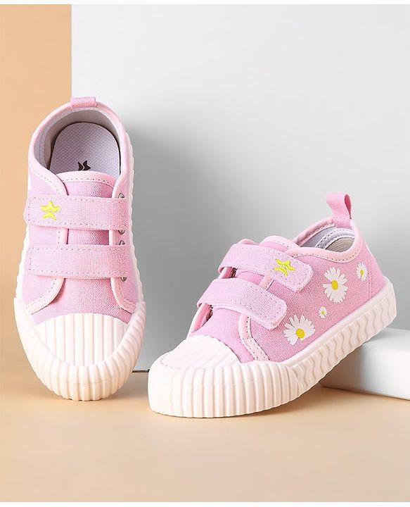 Cute Walk by Babyhug Casual Shoes with Velcro Closure Floral Print - Pink