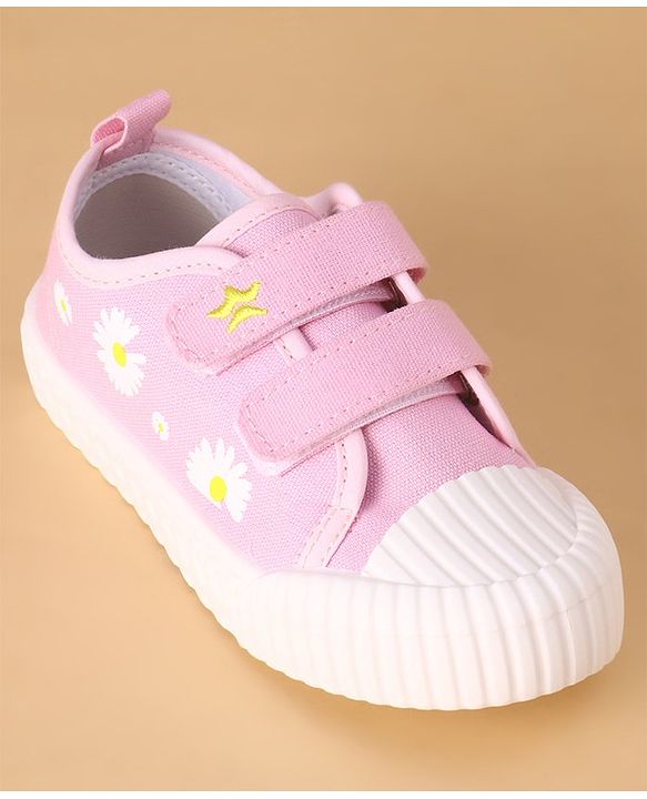 Cute Walk by Babyhug Casual Shoes with Velcro Closure Floral Print - Pink