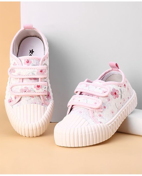 Cute Walk by Babyhug Casual Shoes with Velcro Closure Floral Print - Pink