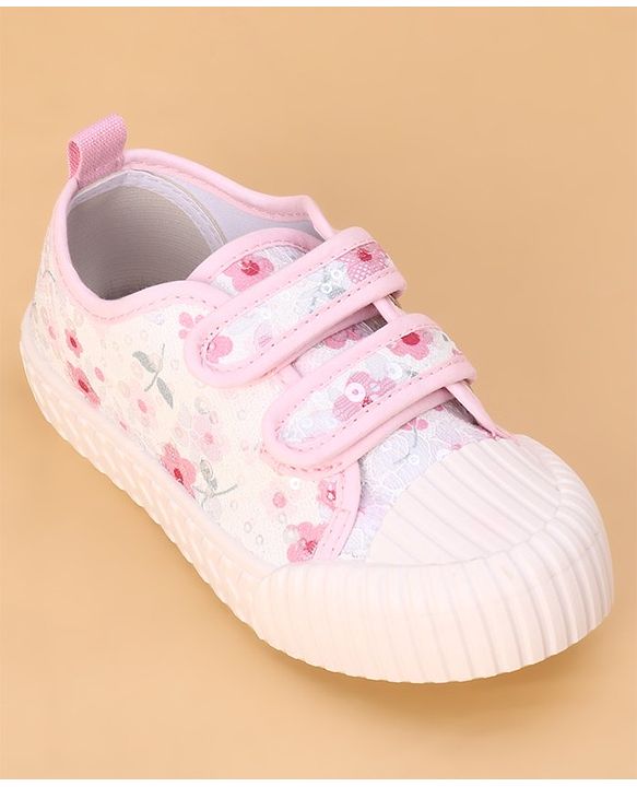 Cute Walk by Babyhug Casual Shoes with Velcro Closure Floral Print - Pink