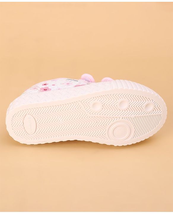 Cute Walk by Babyhug Casual Shoes with Velcro Closure Floral Print - Pink