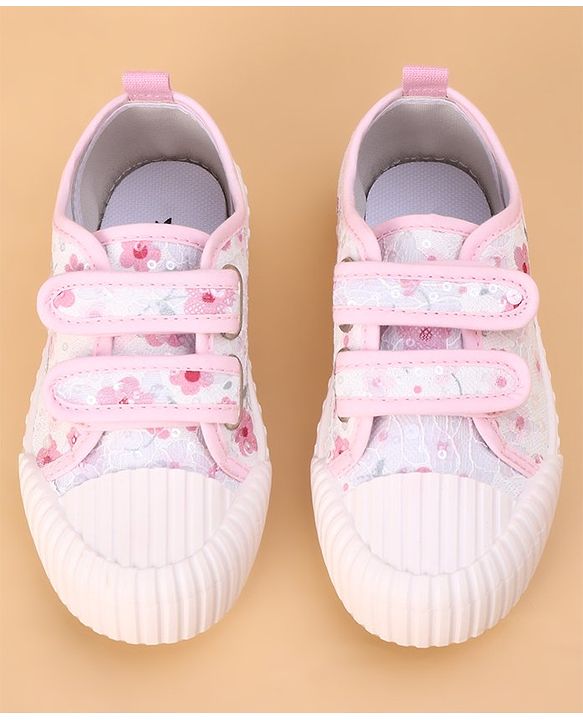 Cute Walk by Babyhug Casual Shoes with Velcro Closure Floral Print - Pink