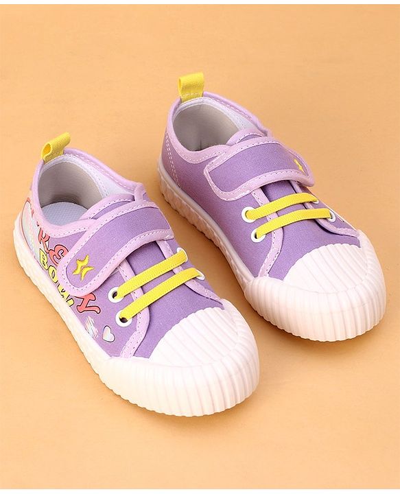 Cute Walk by Babyhug Casual Shoes with Velcro Closure Text Design - Black