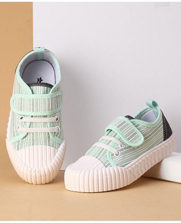 Cute Walk by Babyhug Casual Shoes With Velcro Closure - Green