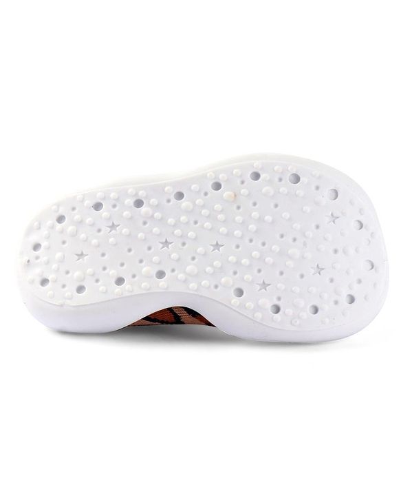 Cute Walk by Babyhug Slip On Socks Shoes with Cheetah Theme Print -  Brown
