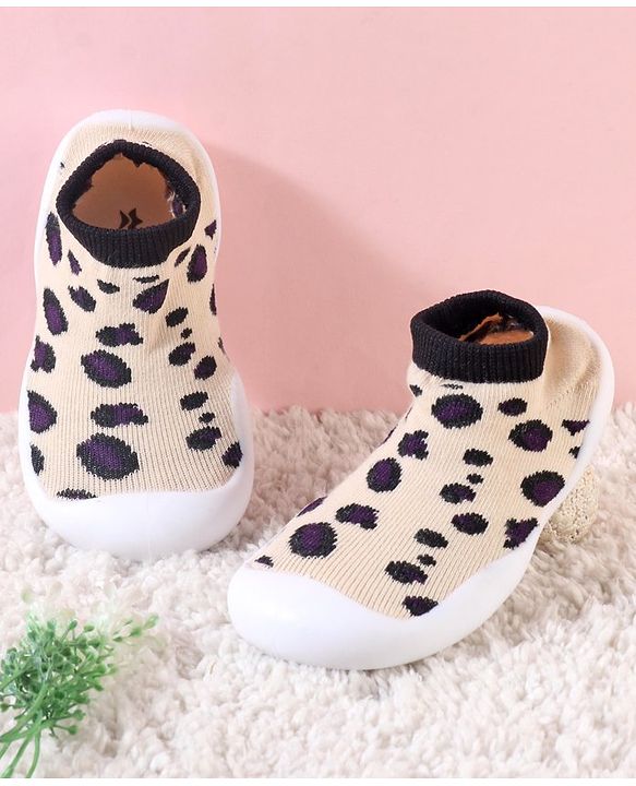 Cute Walk by Babyhug Slip On Socks Shoes with Cheetah Theme Print -  White