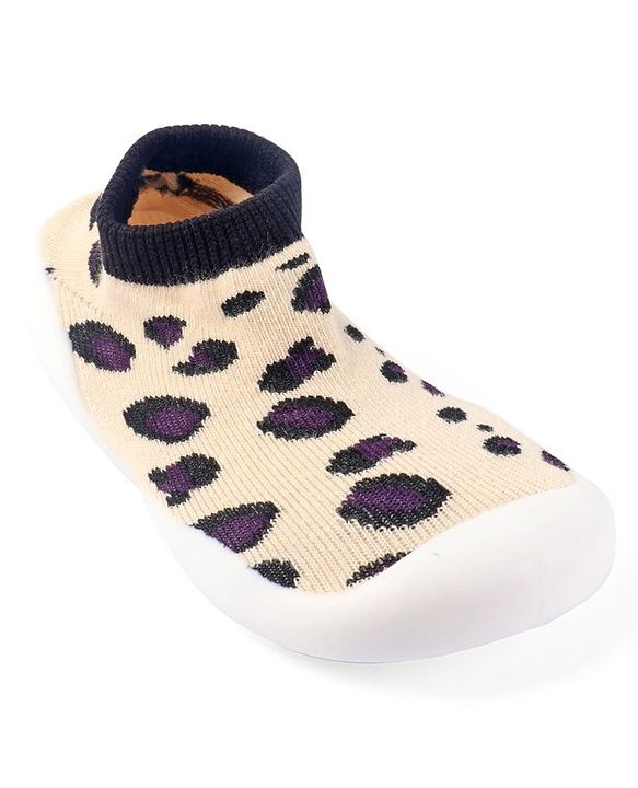Cute Walk by Babyhug Slip On Socks Shoes with Cheetah Theme Print -  White