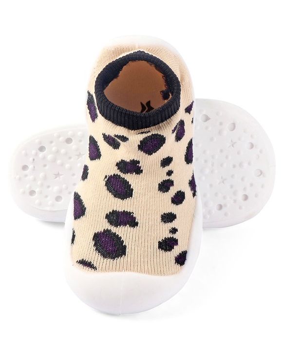 Cute Walk by Babyhug Slip On Socks Shoes with Cheetah Theme Print -  White