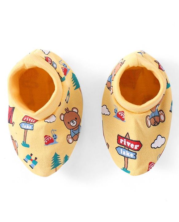 Babyhug 100% Cotton Interlock Cap Mittens & Booties Set with Teddy Bear Print - Yellow