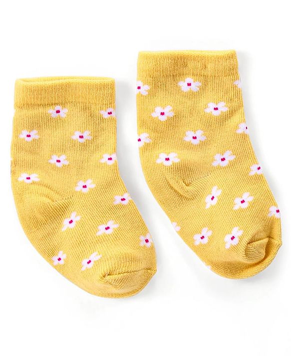 Cute Walk by Babyhug Ankle Length Antibacterial Knitted Floral Design Socks Pack Of 3 - Blue Red & Yellow