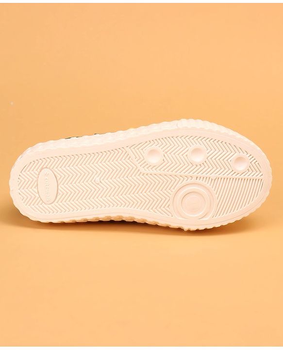 Cute Walk by Babyhug Lace Up Casual Canvas Shoes Patch Applique - Green