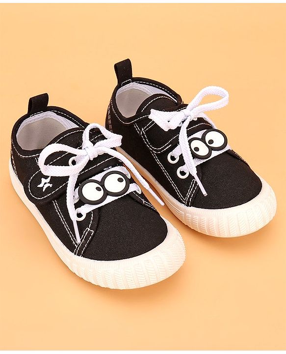 Cute Walk by Babyhug Velcro Casual Shoes- Black