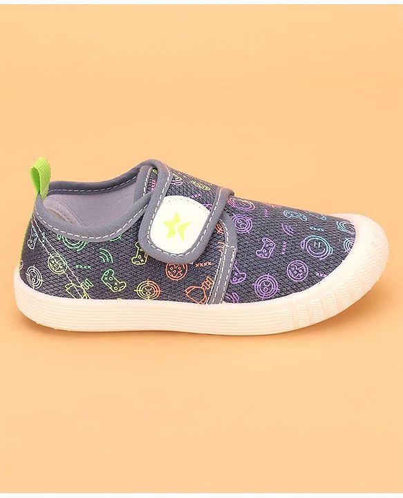 Cute Walk by Babyhug Casual Shoes with Velcro Trophy Print - Blue