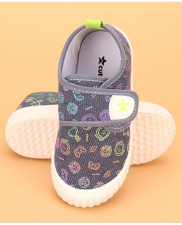 Cute Walk by Babyhug Casual Shoes with Velcro Trophy Print - Blue