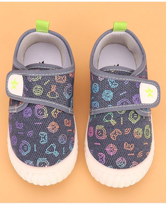 Cute Walk by Babyhug Casual Shoes with Velcro Trophy Print - Blue