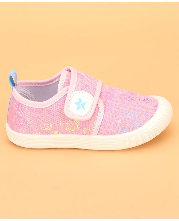 Cute Walk by Babyhug Casual Shoes with Velcro Trophy Print - Blue