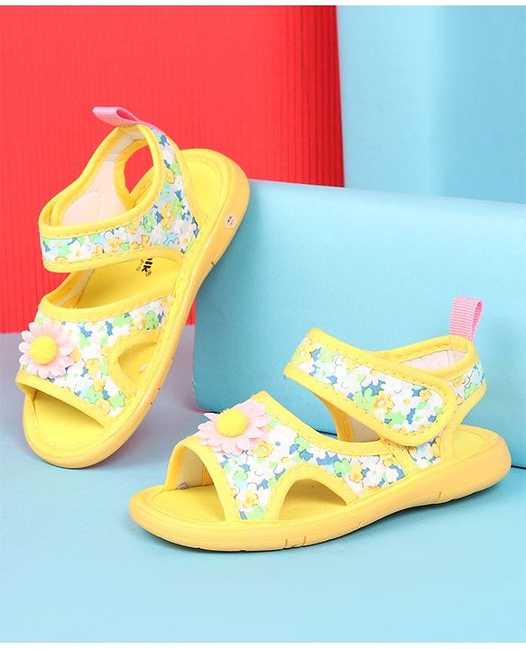 Cute Walk by Babyhug Sandals With Velcro Closure & Floral Applique - Bright Yellow