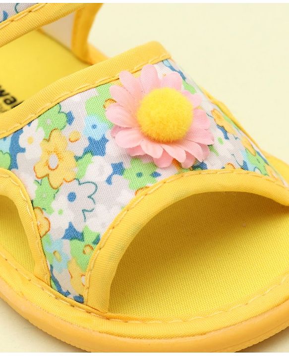 Cute Walk by Babyhug Sandals With Velcro Closure & Floral Applique - Bright Yellow