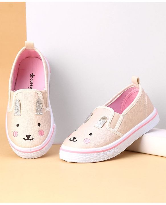 Cute Walk by Babyhug Slip on Casual Shoes with Kitty Print- Pink