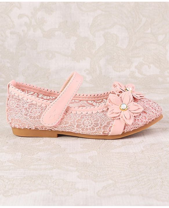Cute Walk by Babyhug Velcro Closure Floral Applique Bellies - Pink